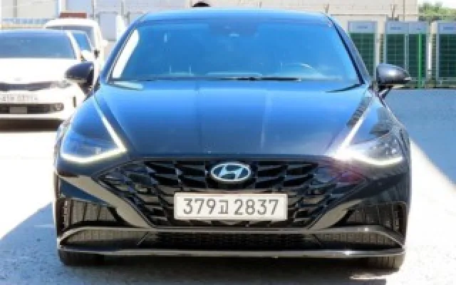 수원중고차할부구매 쏘나타 (DN8) 2.0 프리미엄 플러스 매물 사진 12 - 2022/05 81,893km